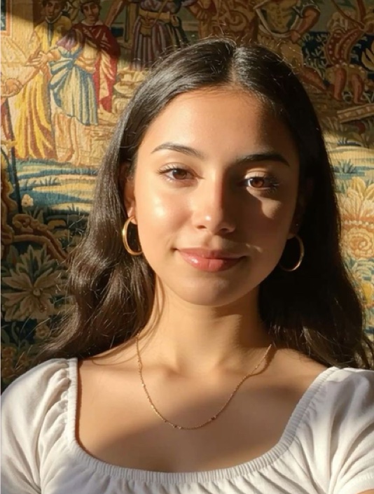 Persona photo for Amelie, 22